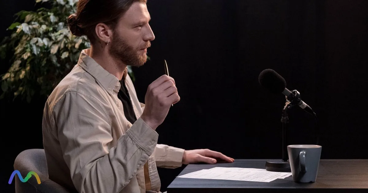 How to Transcribe an Interview: 8-Step Process, Templates + Verbatim vs Clean Examples (2026)